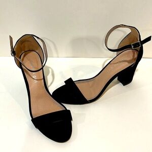 Madden Girl “Beella” open toe stacked heel pumps